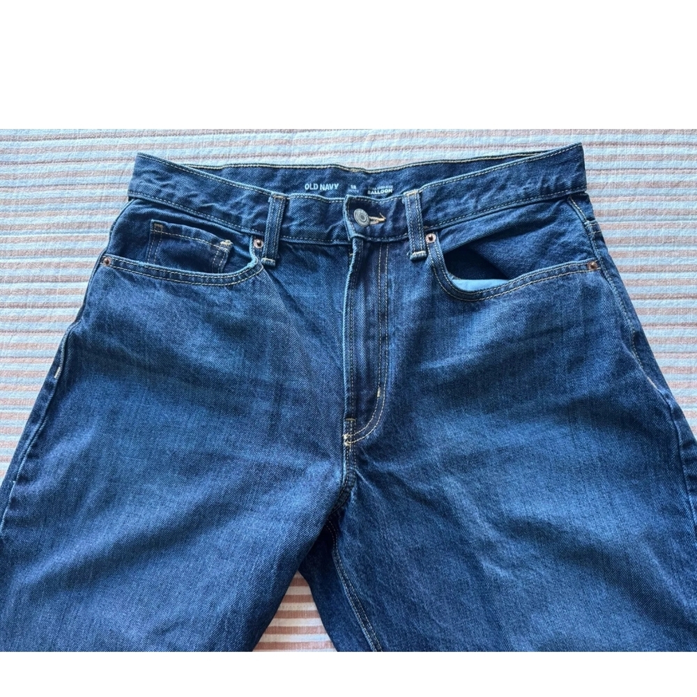 Old Navy Extra High Waist Balloon Jean - Picture 8 of 13